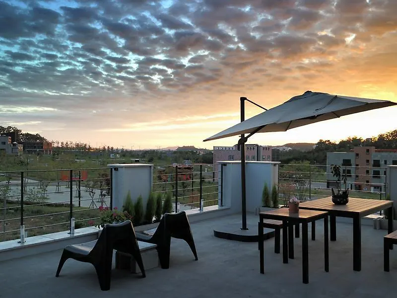 Incheon Airport Mr.Kim Guesthouse Hotel